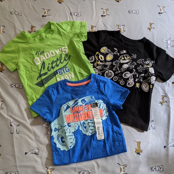 Summer Clothing a Bundle (1 Item NWT) - Picture 1 of 4